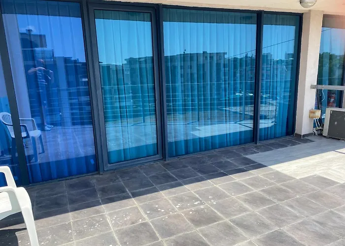 голямо и просторно студио Appartamento Sunny Beach